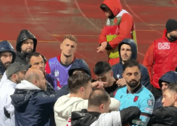 ვიდეო : რა მოხდა ბულგარეთთან მარცხის შემდეგ ? – ნაკრების ფეხბურთელების შეხვედრა ქომაგებთან