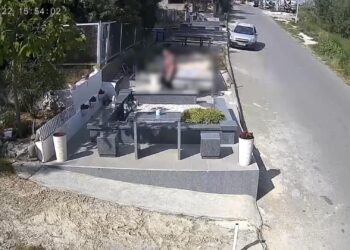 ვრცელდება სათვალთვალო კამერის ჩანაწერი – რა დააფიქსირა კამერამ ახალგაზრდა ბიჭის საფლავზე?