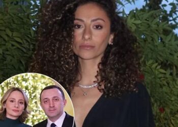 “გული მტკი­ვა, რომ მი­წევს ამის და­წე­რა, მაგ­რამ გული ვერ და­ი­ტევს, მინ­და ყვე­ლამ იცო­დეს” – ნუნუკა თამაზაშვილის და