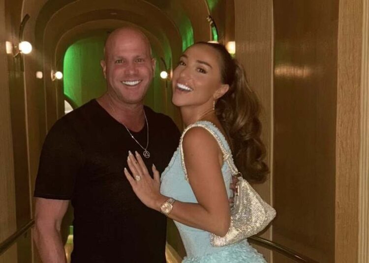 “ცხოვრება ხანმოკლეა” – რას წერს ნუცა ბუზალაძის მეუღლე