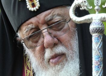 “წაუკითხეთ შვილებს ეს ლოცვა… ნახავთ, უფალი სასწაულს მოგივლენთ და სრულიად შეიცვლება შვილი და ოჯახიც სიკეთისკენ” – ილია მეორის მშობლებისთვის დაწერილი ლოცვა