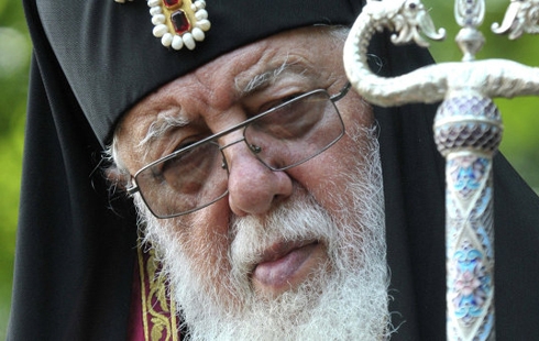 “წაუკითხეთ შვილებს ეს ლოცვა… ნახავთ, უფალი სასწაულს მოგივლენთ და სრულიად შეიცვლება შვილი და ოჯახიც სიკეთისკენ” – ილია მეორის მშობლებისთვის დაწერილი ლოცვა