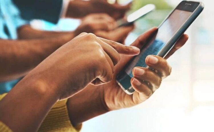 ტელეფონის სქროლვის მოყვარულებს ექიმი ახალი დაავადების შესახებ აფრთხილებს